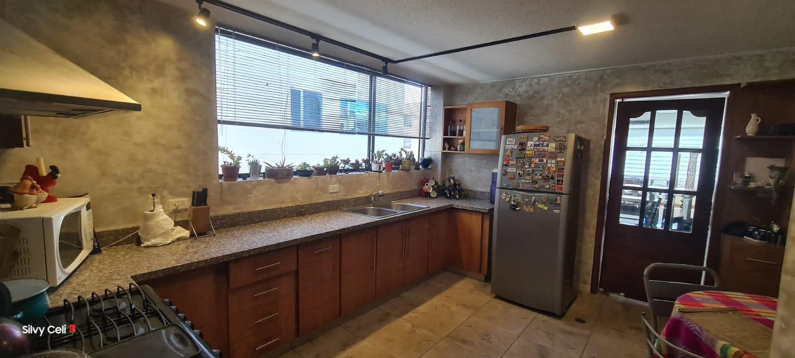 VENDO DE OPORTUNIDAD DEPARTAMENTO EN MONTESERRIN - 1