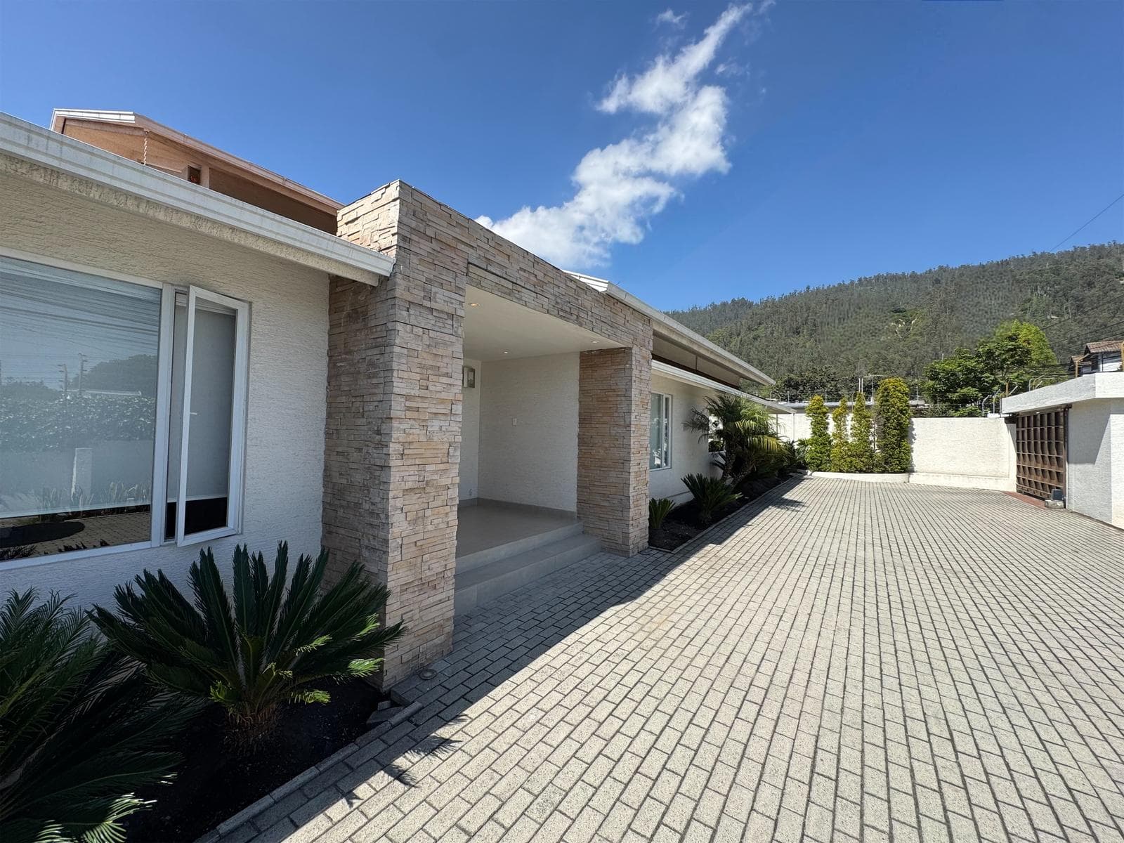 TANDA - RANCHO SAN FRANCISCO 590 M2 EN VENTA CASA DOS PLANTAS CON PISCINA - 1