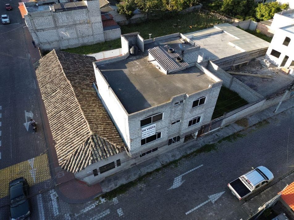 De Venta Hermosa Casa, Imbabura, Ciudad Atuntaqui. - 1
