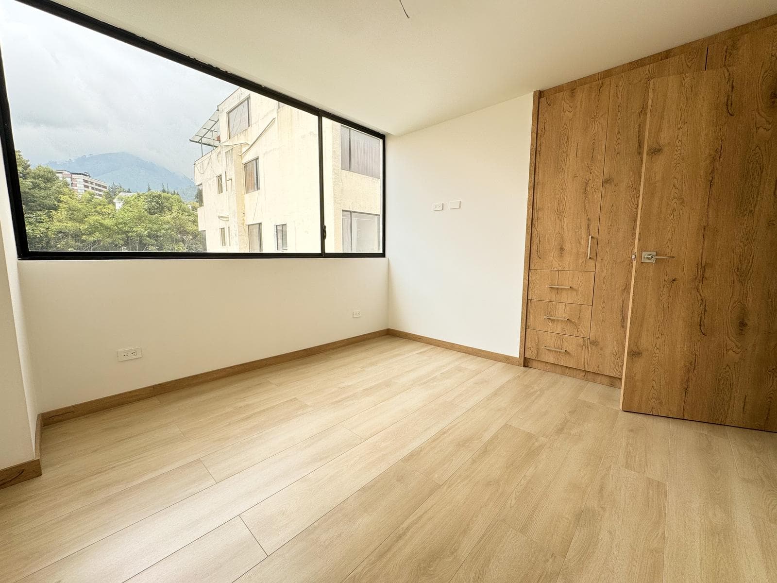 VENTA HERMOSO DEPARTAMENTO CON LINDA VISTA 100 m2 (GRANDA CENTENO) - 1