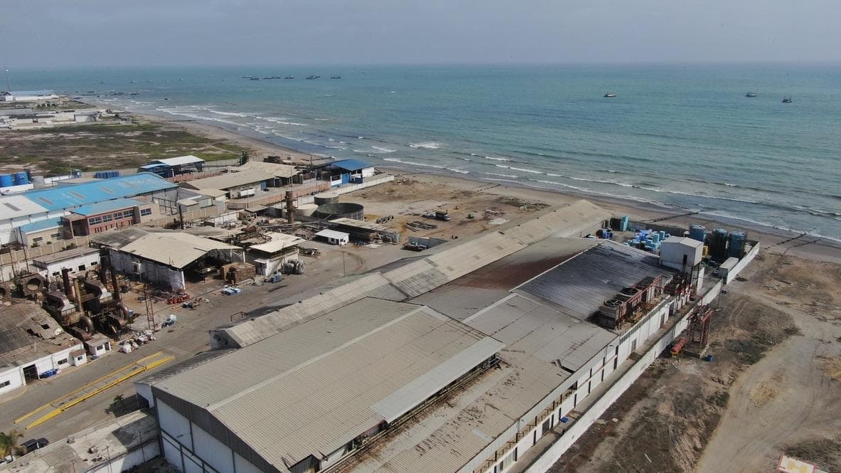 VENTA DE PLANTA INDUSTRIAL FRENTE AL MAR SECTOR CHANDUY - 1