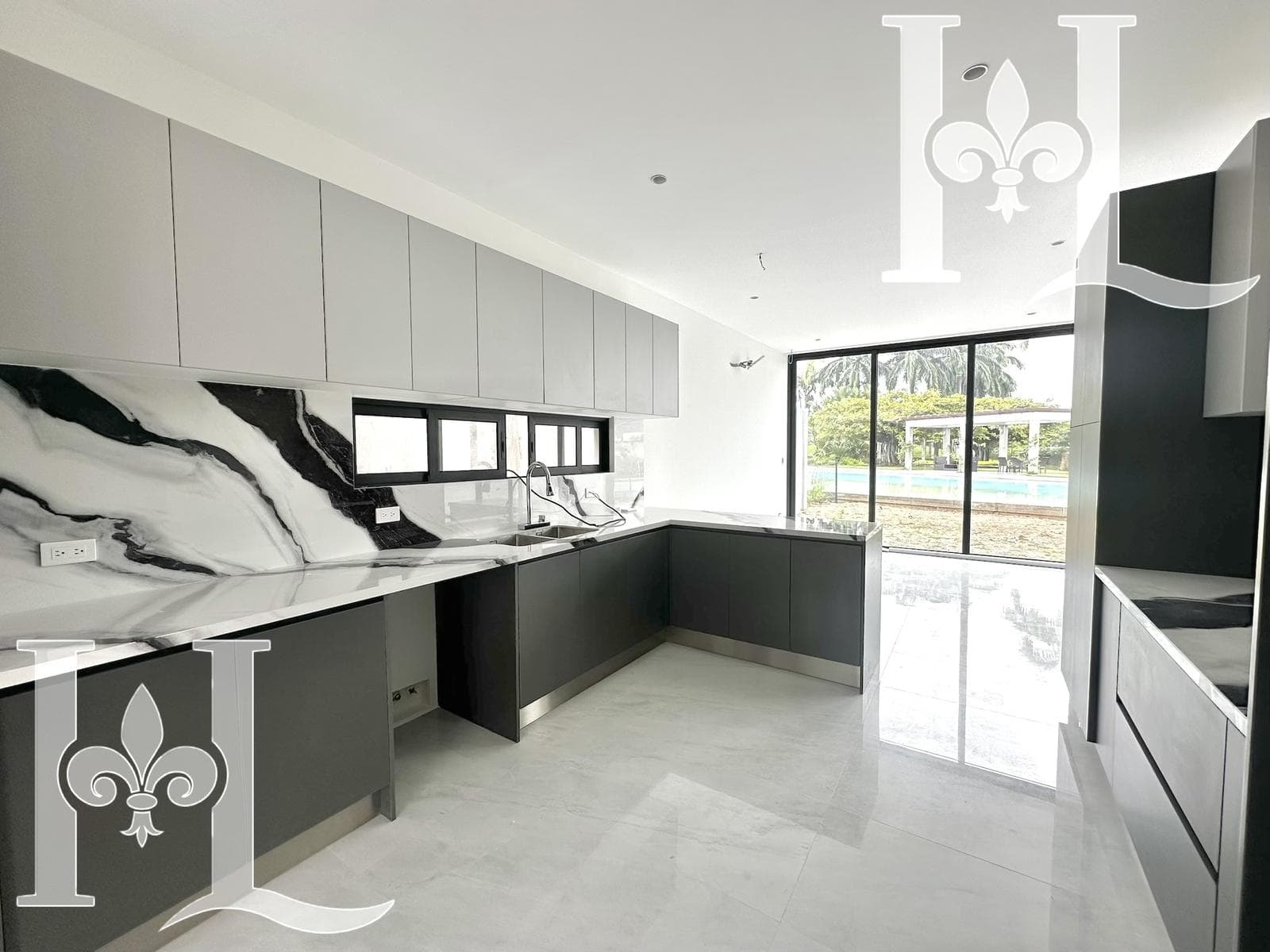 Venta de Casa en Esyteno - Samborondón, Isla Mocoli AD - 1