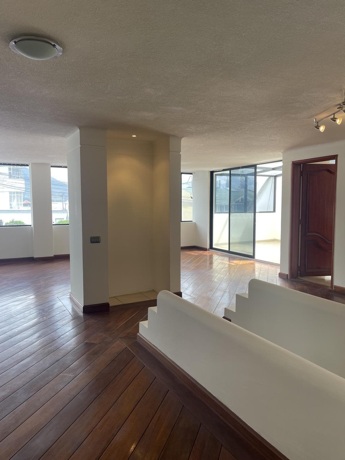 VENTA DE DEPARTAMENTO 3D EN EL CONDADO - 1