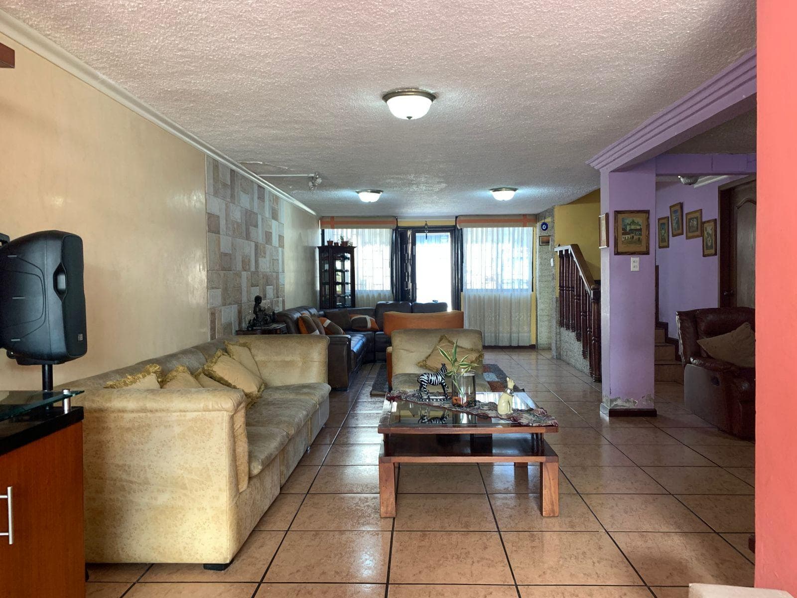 Venta casa San Carlos, a una cuadra parque Ingles 4 dormitorios - 1