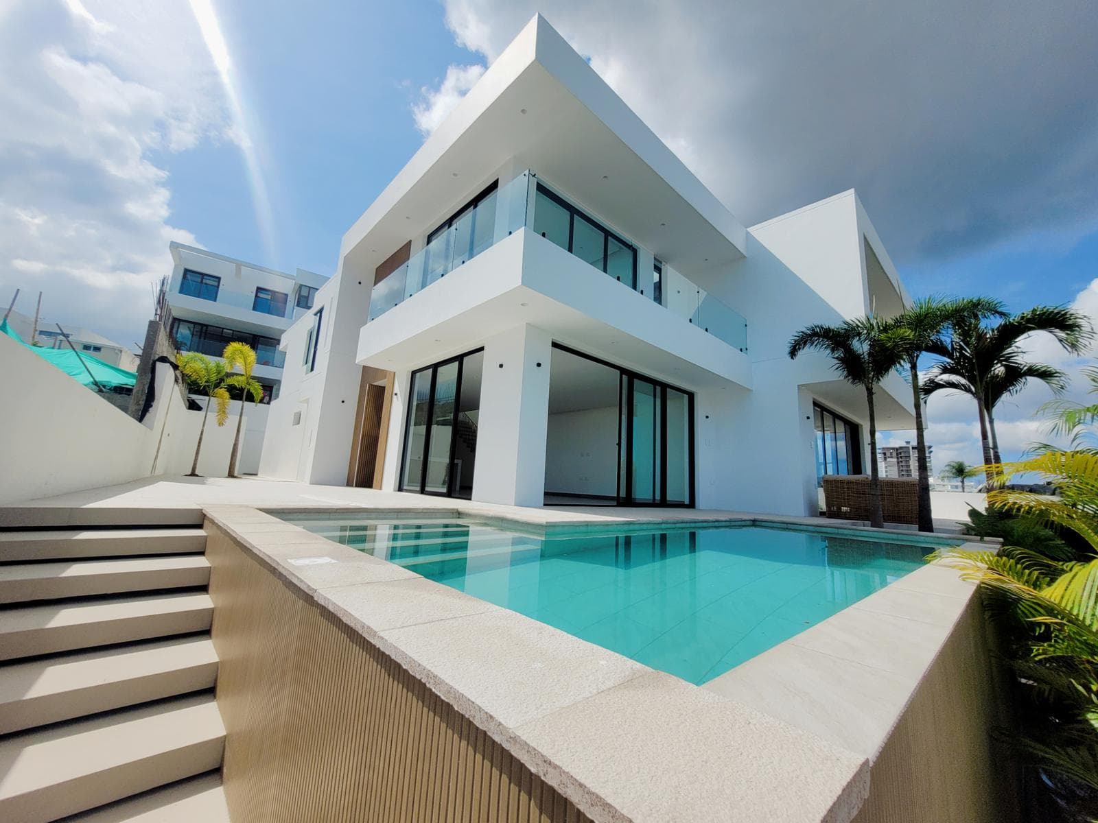 Casa de venta con vista al mar 3 dormitorios en zona sur - 1