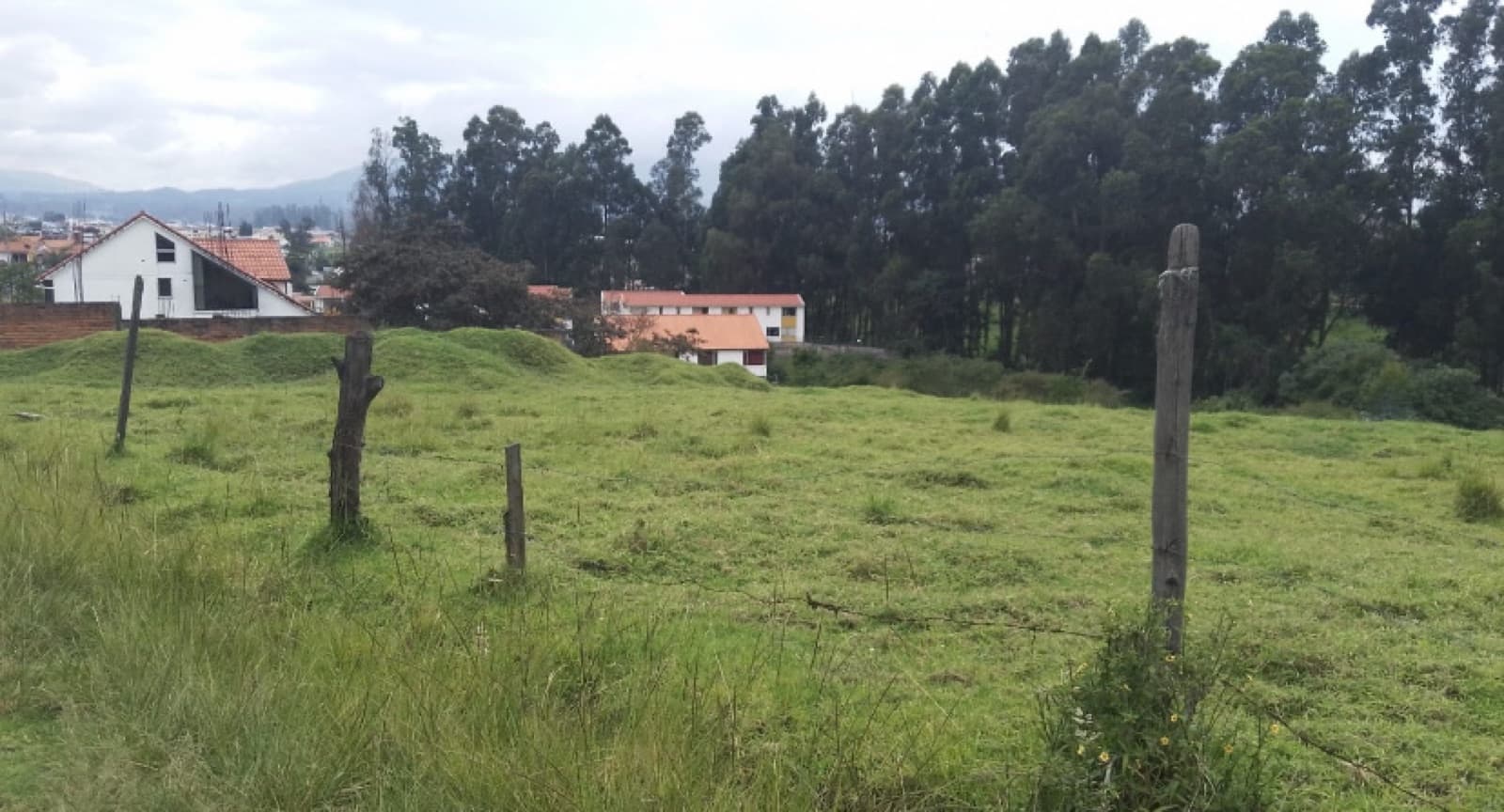 IRA Venta Terreno en Sangolqui Av. Atahualpa y 27 de febrero - 1