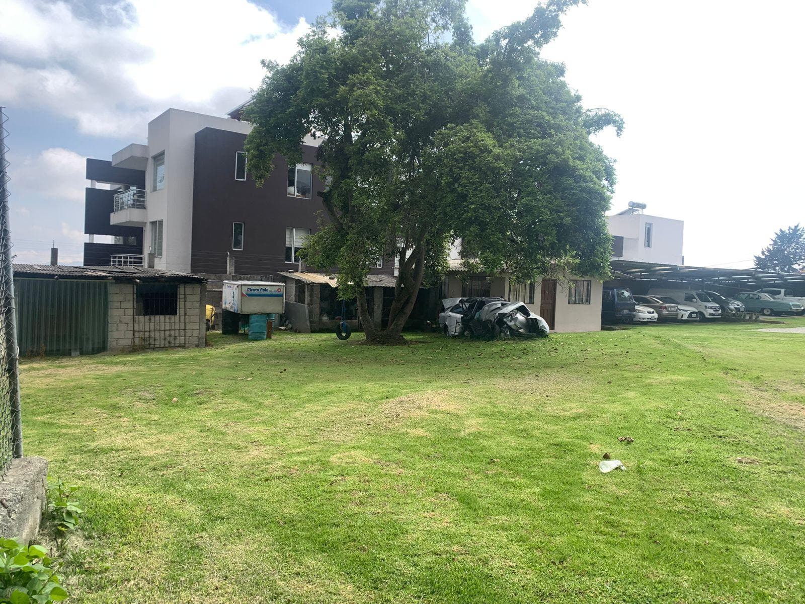 Venta 2575 m2 Terreno y casa 1254m2 Sector El condado - 1