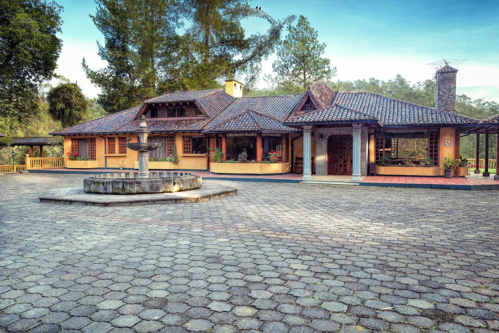 Quinta en venta - Valle de Los Chillos - 1