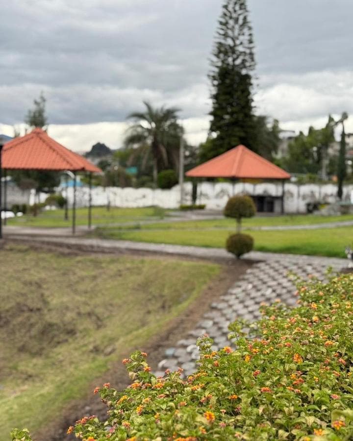 TERRENO EN VENTA- VALLE DE LOS CHILLOS LA MERCED - 1