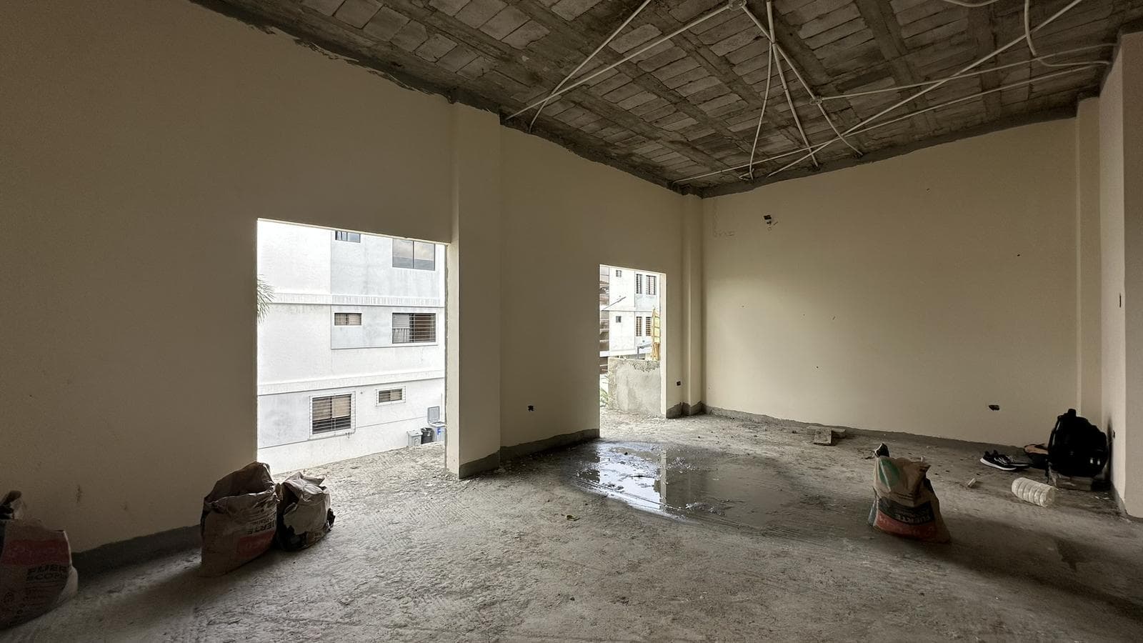 VENTA DE DEPARTAMENTO PRIMER PISO, VISTA A LA CALLE - 1