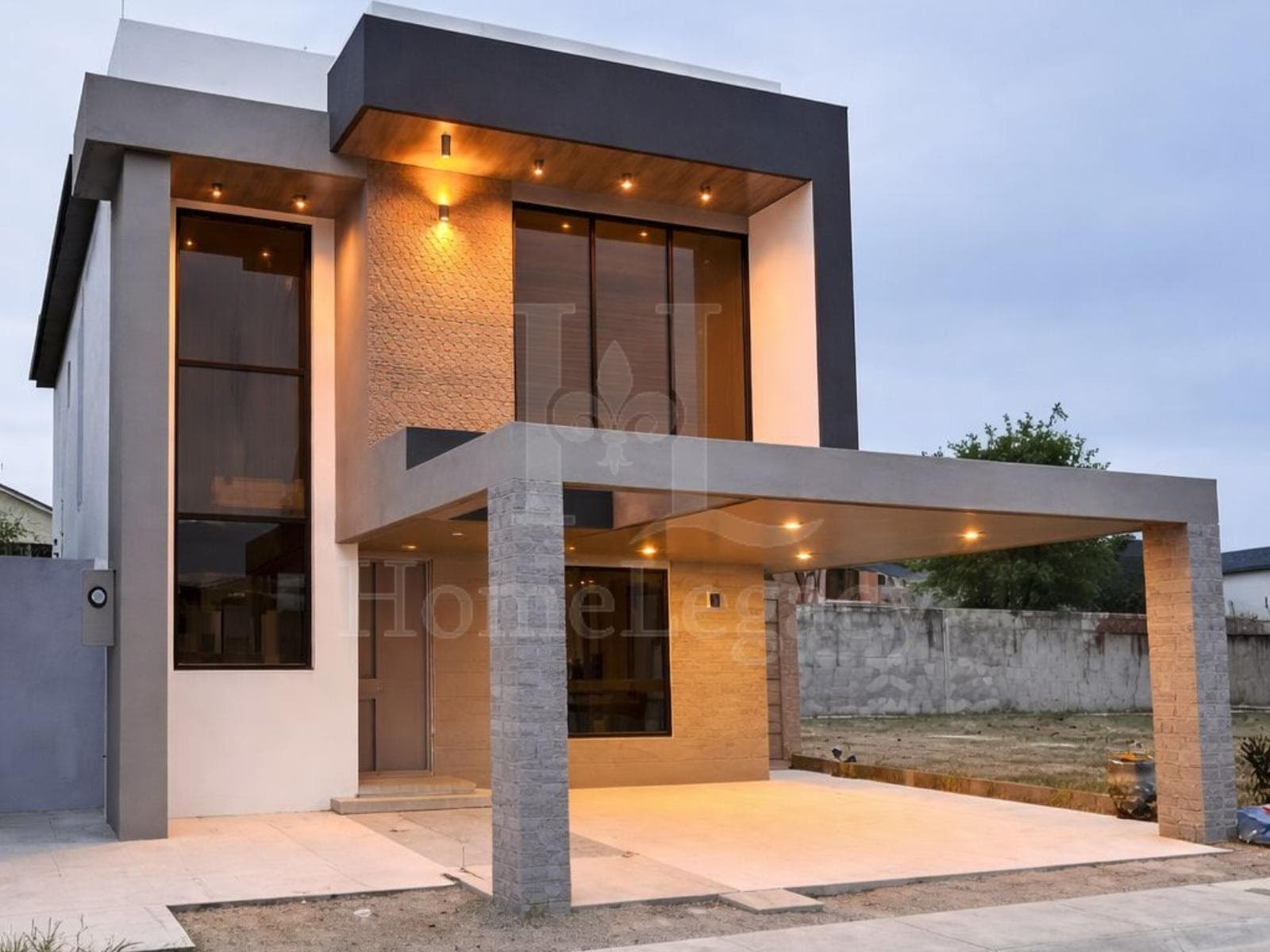 Venta de Casa con Parqueo Techado en Ciudad Celeste, Samborondón AD - 1