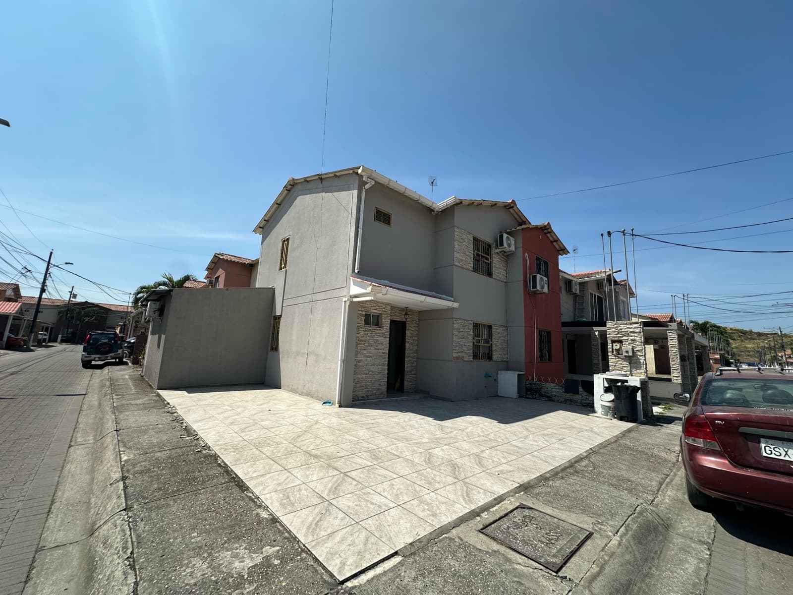 Casa EN VENTA EN URB MALAGA ESQUINERA SALITRE DAULE (JLR) - 1