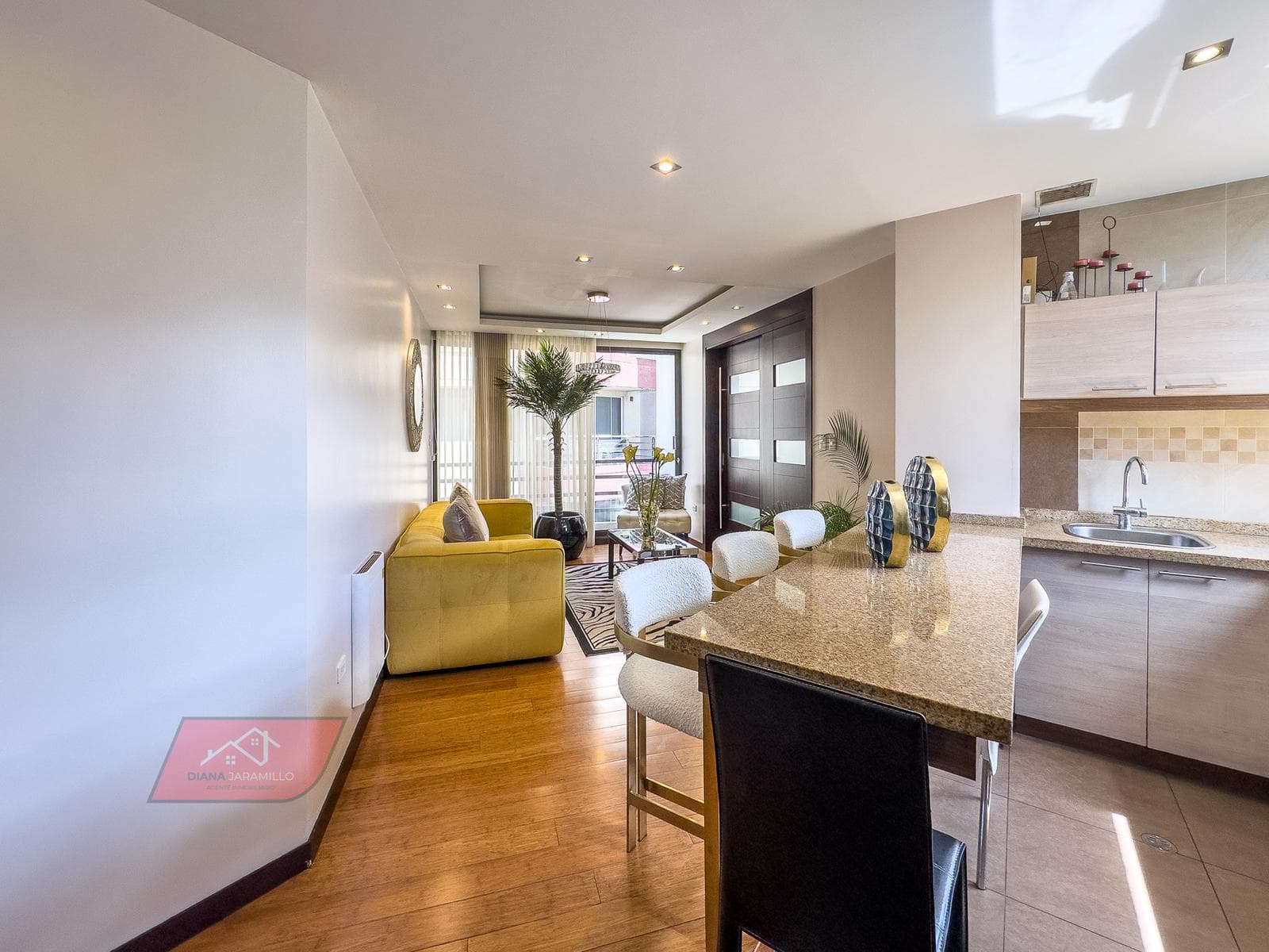 Venta Suite con Balcon/Parqueadero sector Bosmediano - 1
