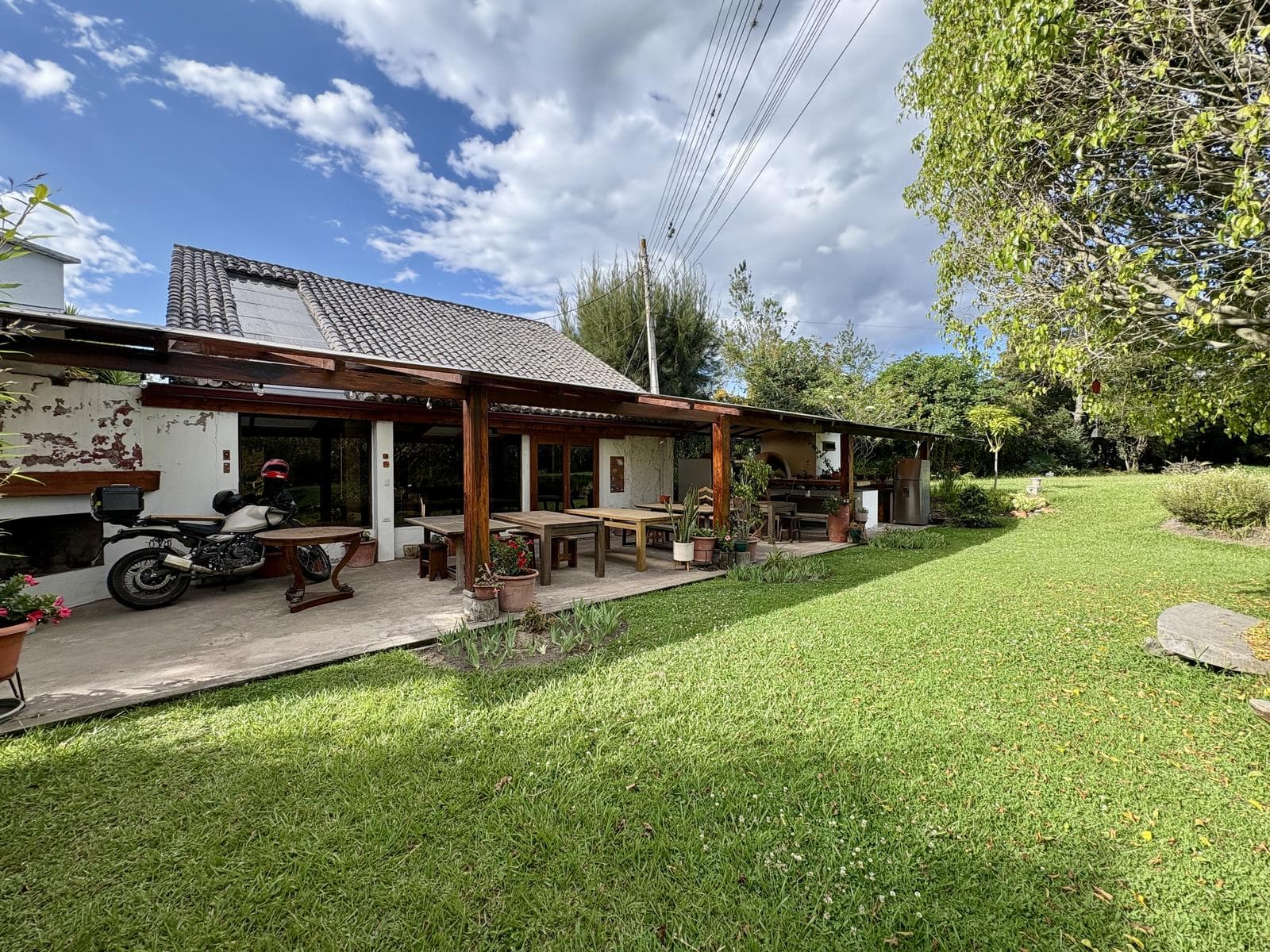 CASA LOCAL COMERCIAL DE ARRIENDO CON SUITE INDEPENDIENTE EN LA Y DE PUEMBO - 1