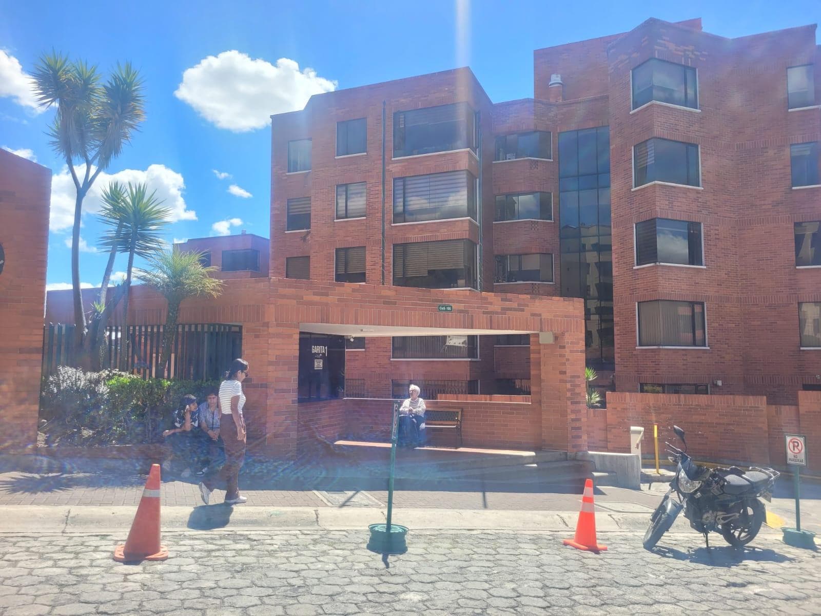 Departamento en Rumipamba - 1