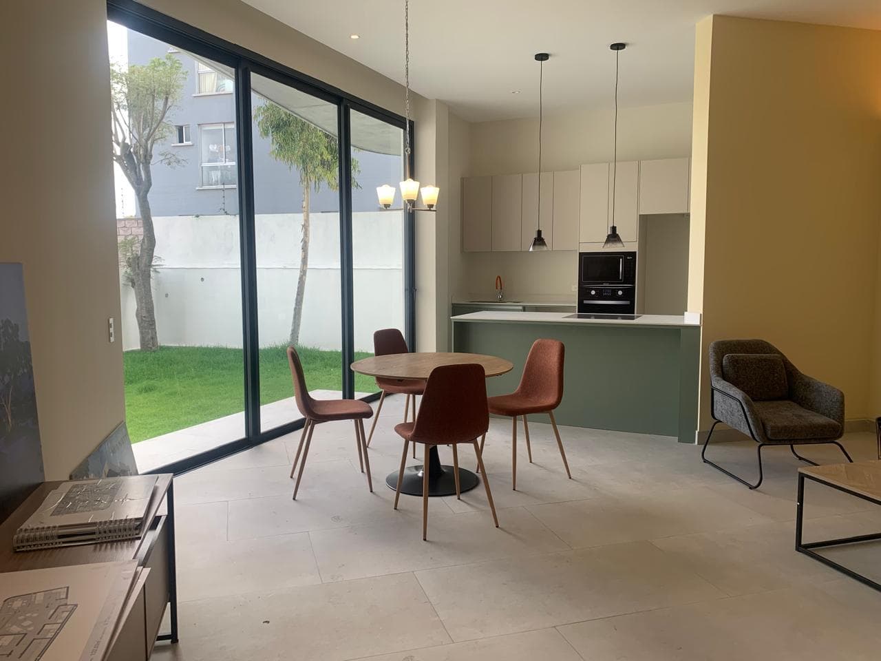 En Venta departamentos modernos en Tumbaco - 1