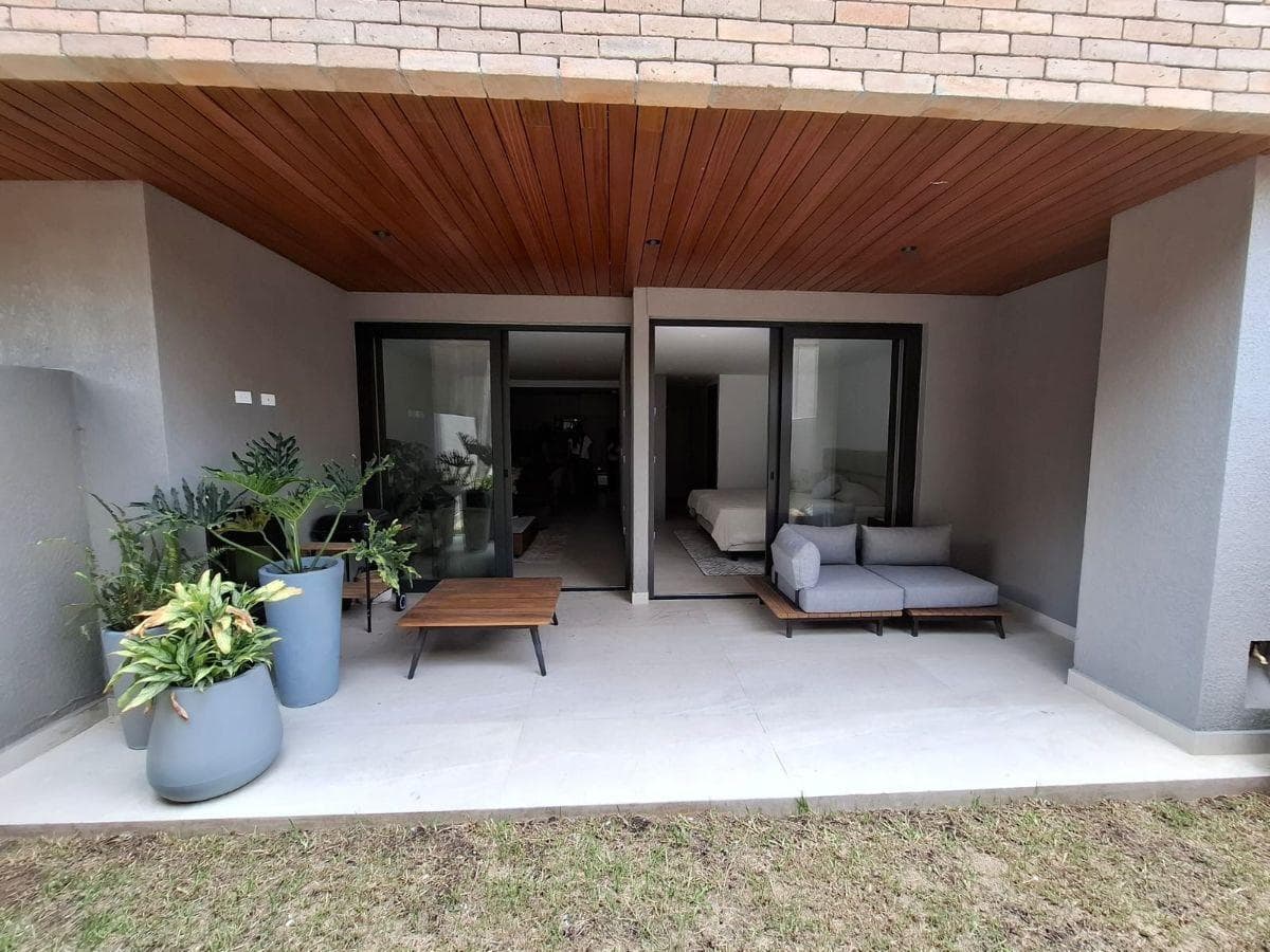 Londoño Estudio, lindo departamento de 90 m² con 2 habitaciones Tumbaco - 1