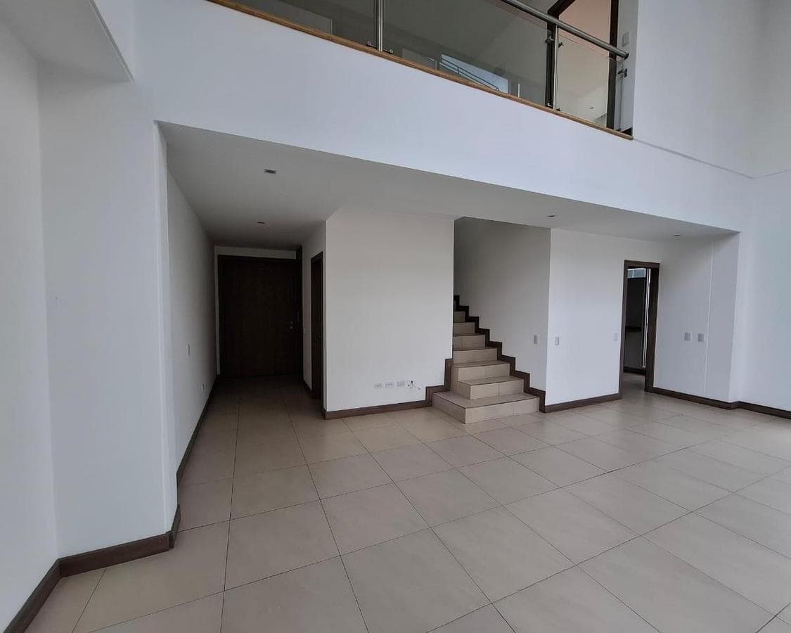 LINDO DEPARTAMENTO DUPLEX DE VENTA, TRES HABITACIONES BELLAVISTA - 1