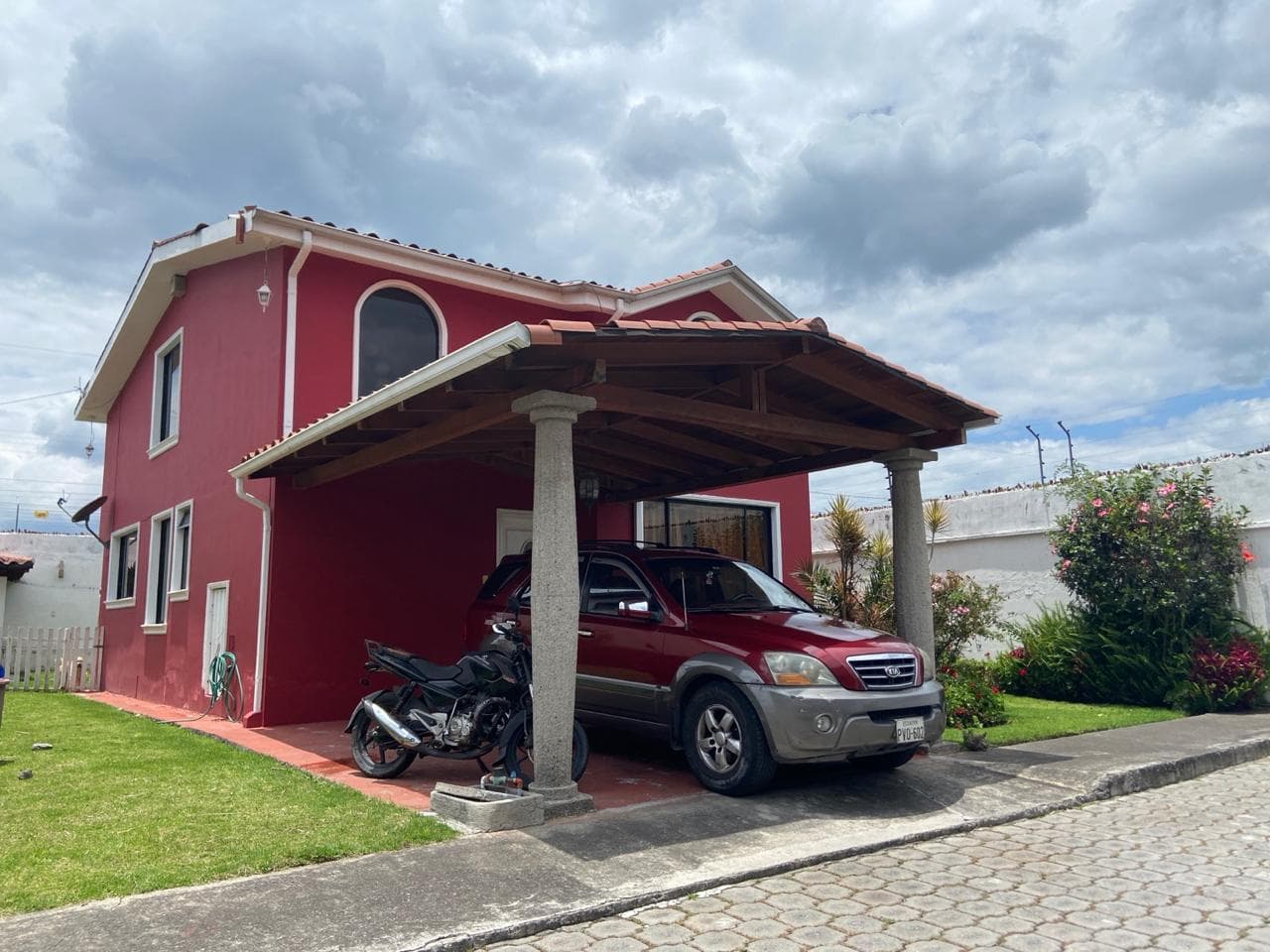 Casa en venta sector San Gabriel - Mirasierra - 1