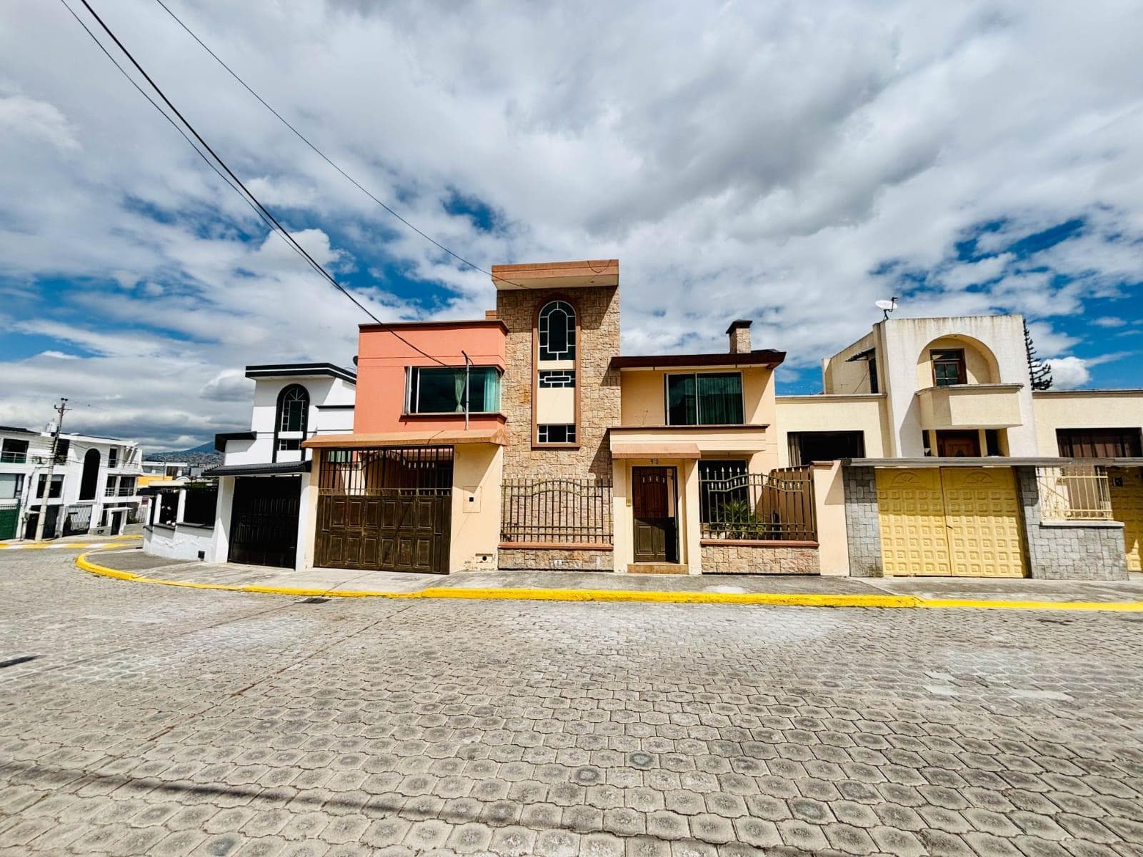Casa en Calderón - 1