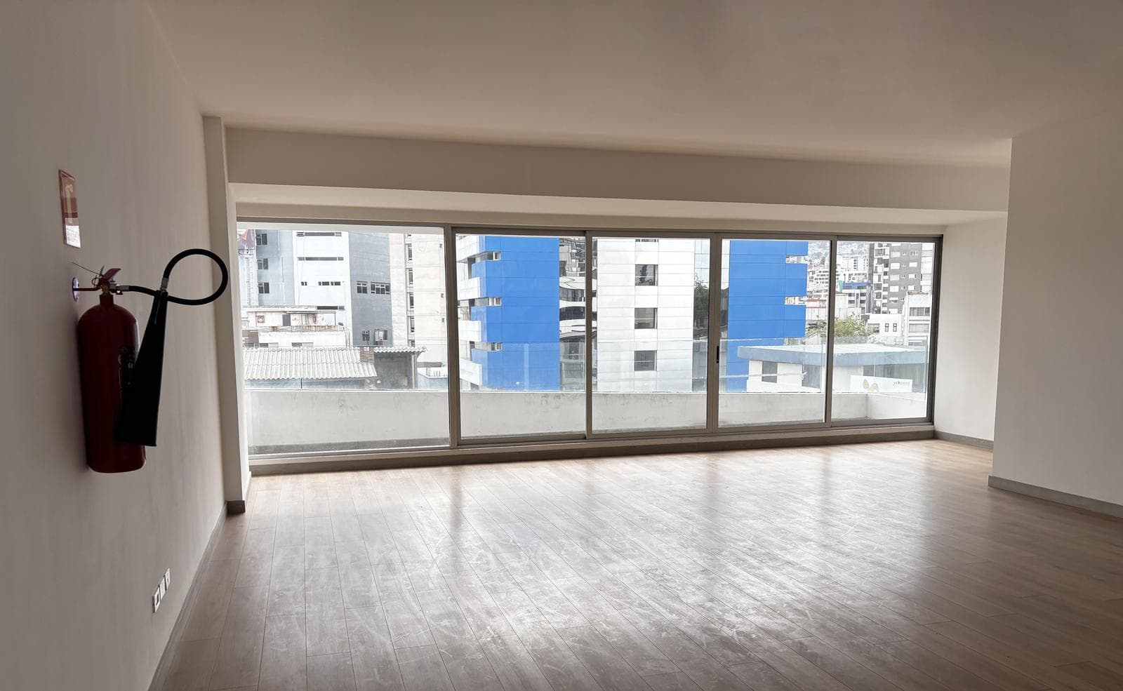 Vendo linda oficina como nueva Edificio Gaia - 1