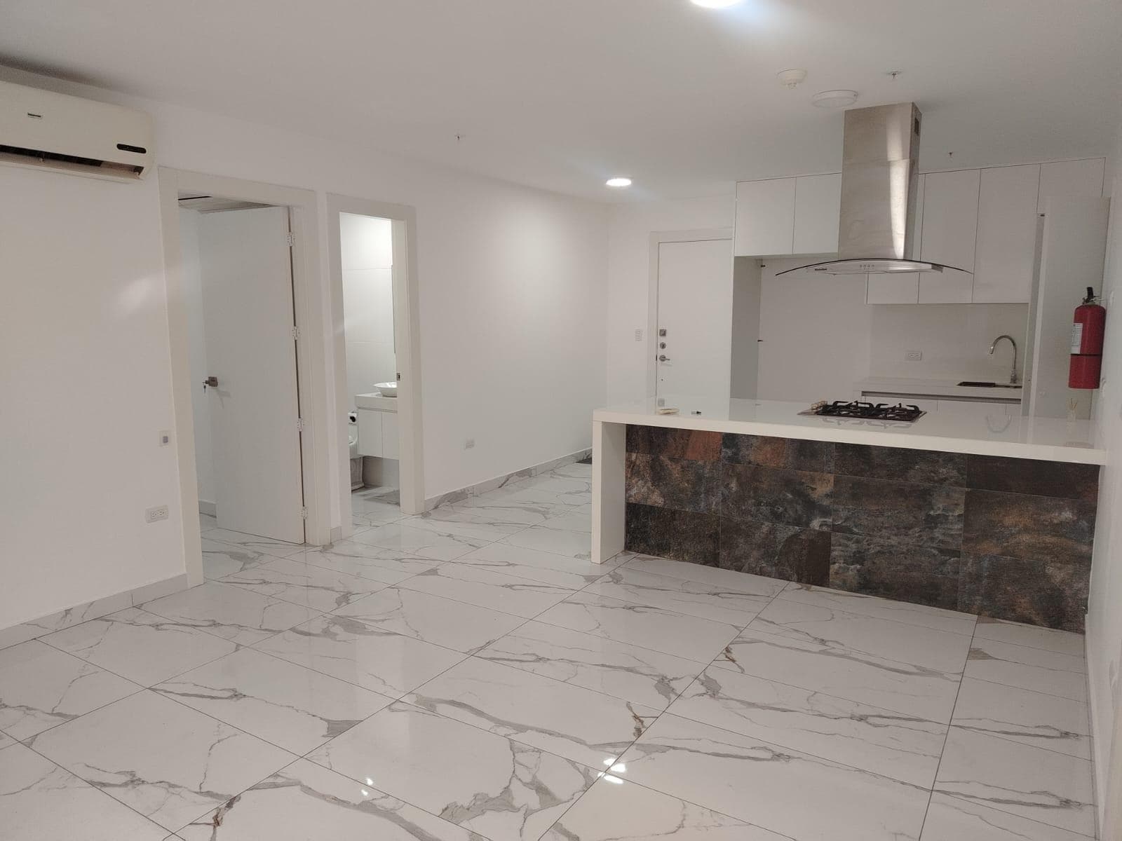 VENTA DEPARTAMENTO TORRES DE LA COSTA-OPORTUNIDAD (EM) - 1