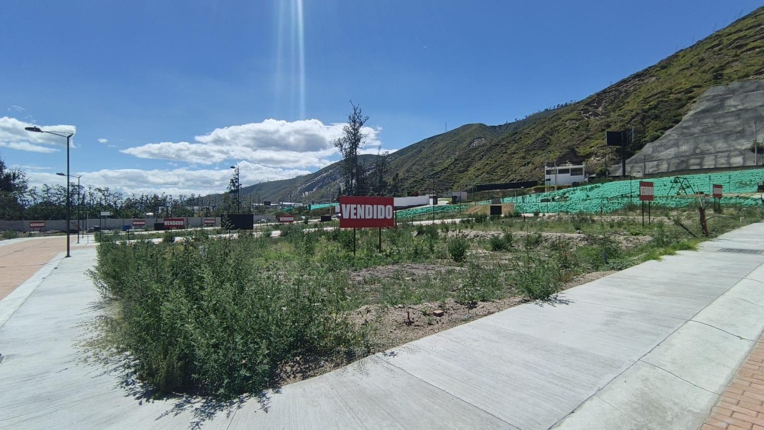 Terreno en Pomasqui - 1
