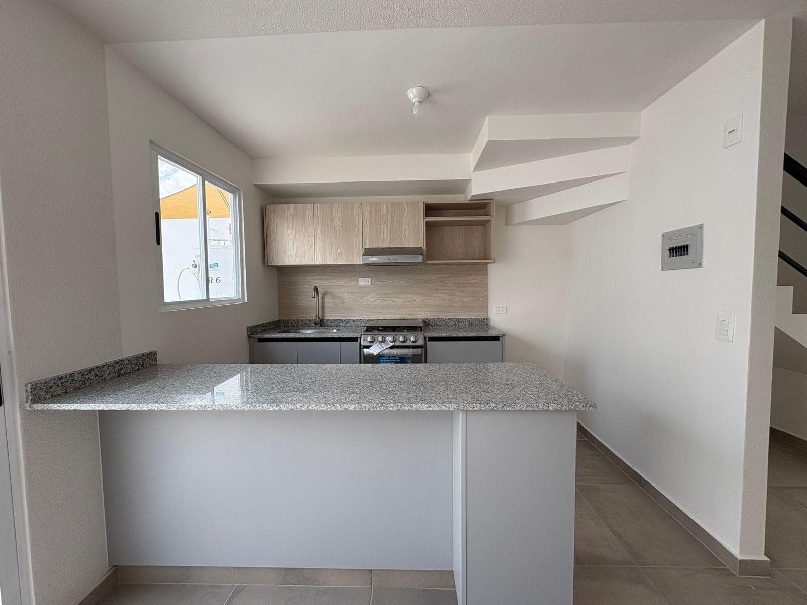 Casa en Renta de 2 Recamaras, con cocina integral en Los Encinos, el Marques Querétaro. - 1