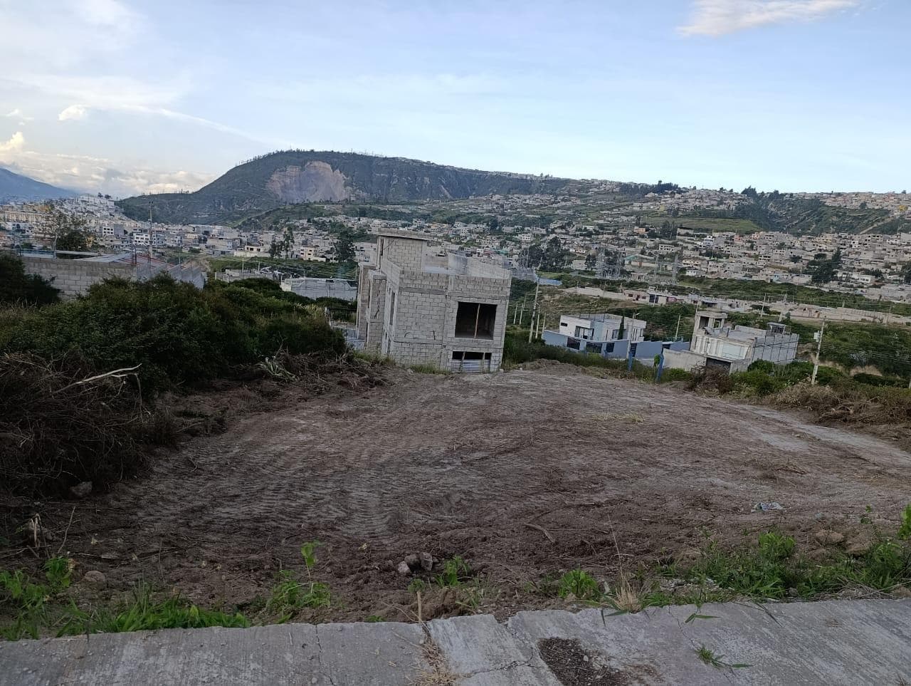 Terreno en Carcelén - Norte de Quito - 1