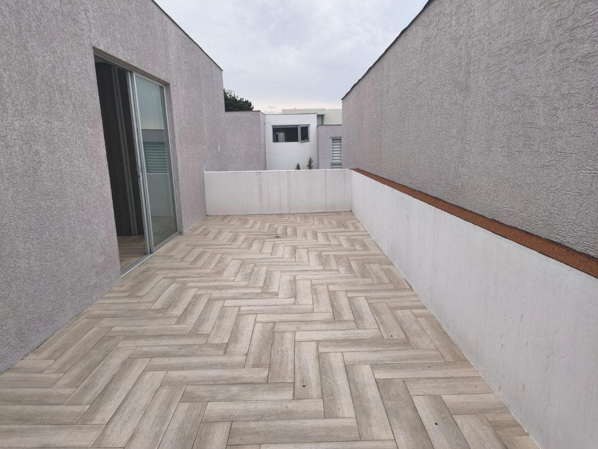 Casa de 3 Dormitorios en Excelente Ubicación – Cerca del Rancho San Francisco) - 1