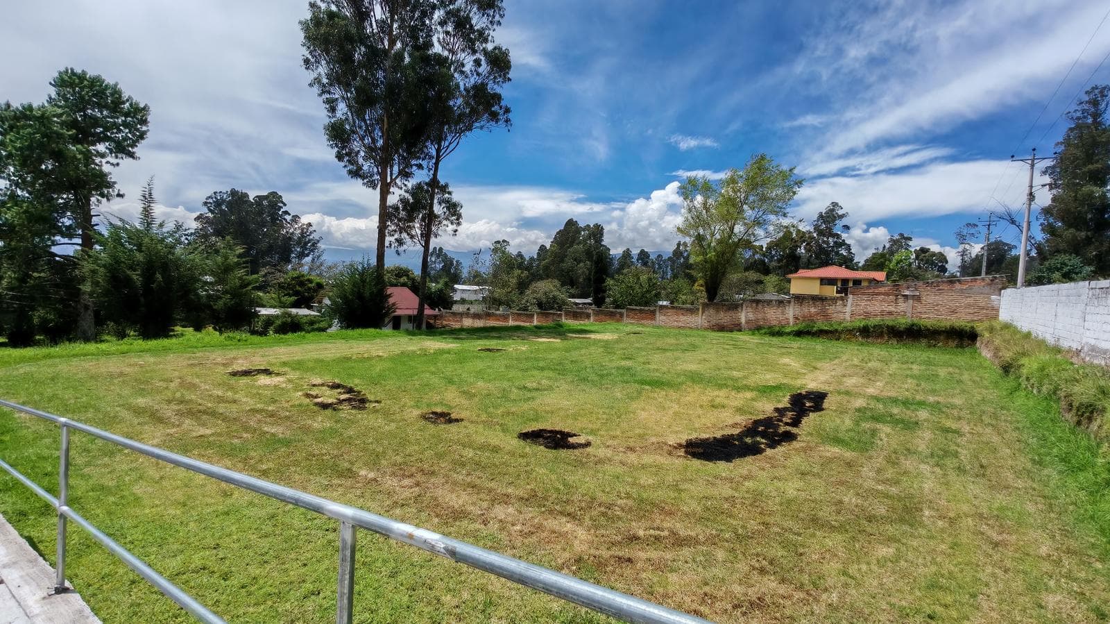 Terreno en venta excelente ubicación y potencial Conocoto - Quito - 1