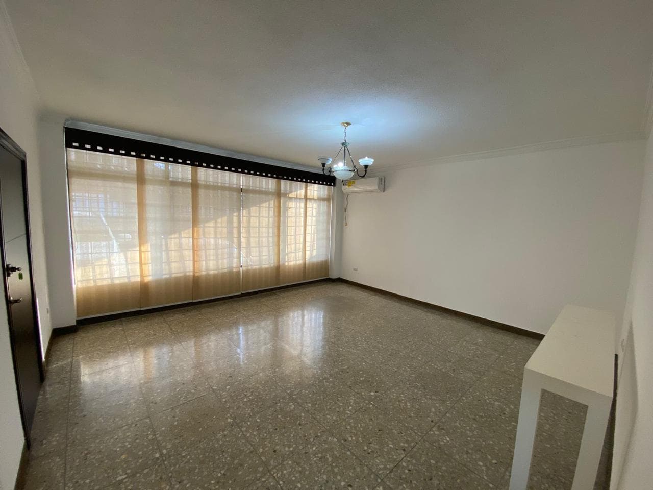 SUITE en alquiler / venta FULL AMOBLADA en Lomas de Urdesa - 1