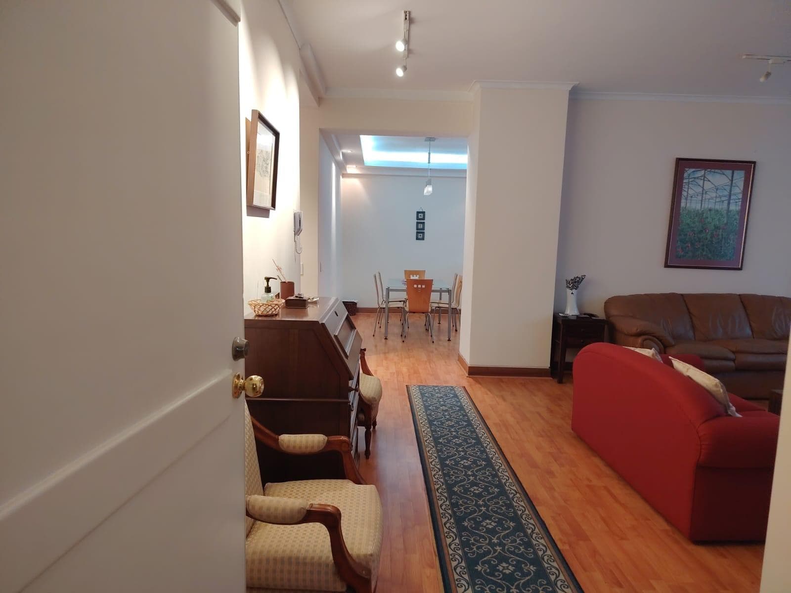 Arriendo Departamento de Dos Dormitorios - 1