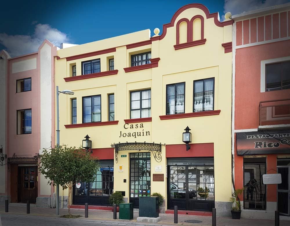 CASA HOTEL EN VENTA LA MARISCAL - 1