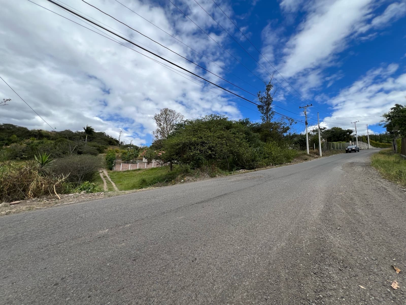 Hermosa Terreno Esquinero 1813m2 De Oportunidad en Venta - Yunguilla - 1