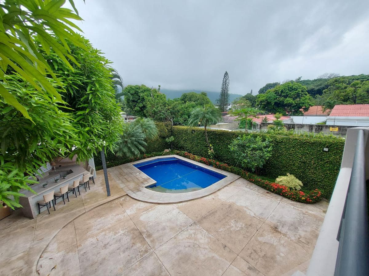 VENTA DE CASA 100% AMOBLADA CON ACABADOS DE PRIMERA SECTOR CEIBOS CREDITO HASTA 12 MESES - 1