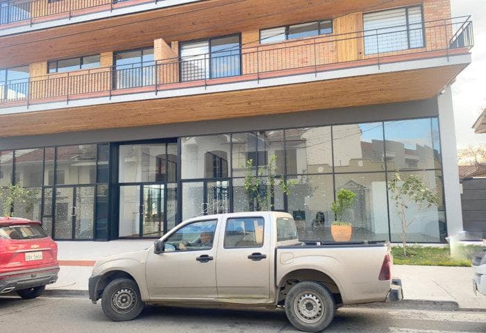 Exclusivo local comercial en venta 115M2C en el centro de Cuenca - 1