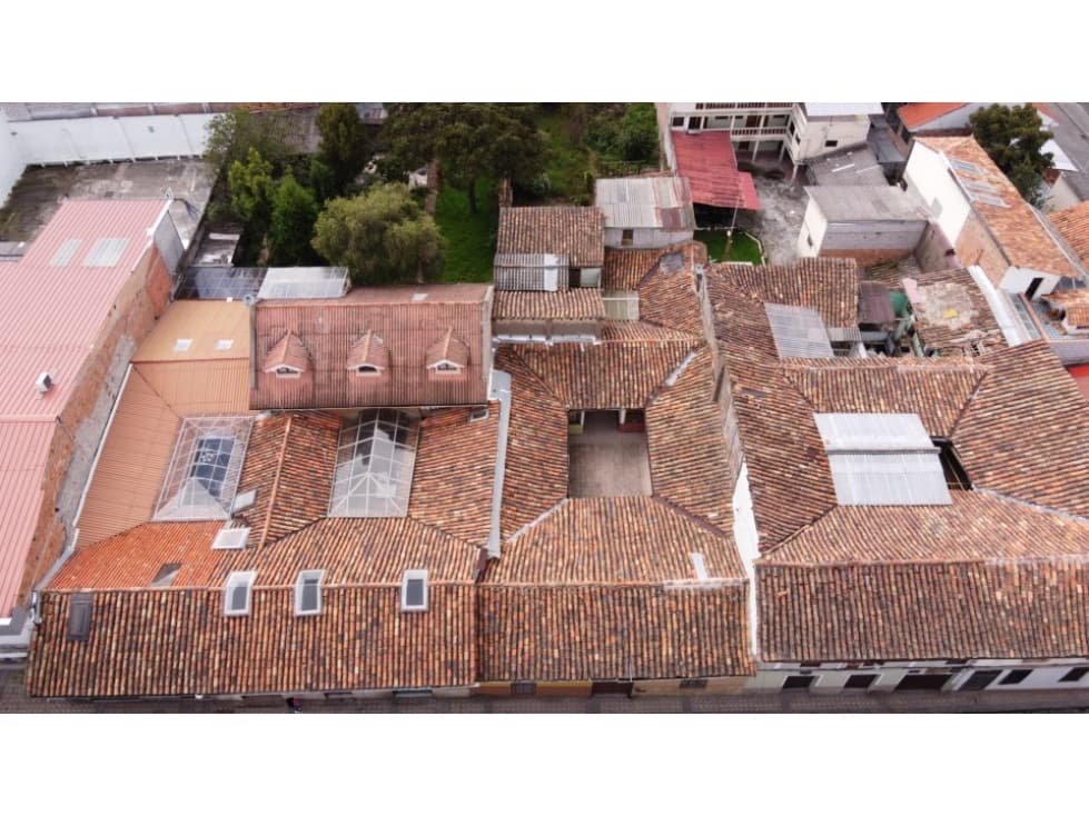 PROPIEDAD CENTRO HISTORICO DE CUENCA. - 1