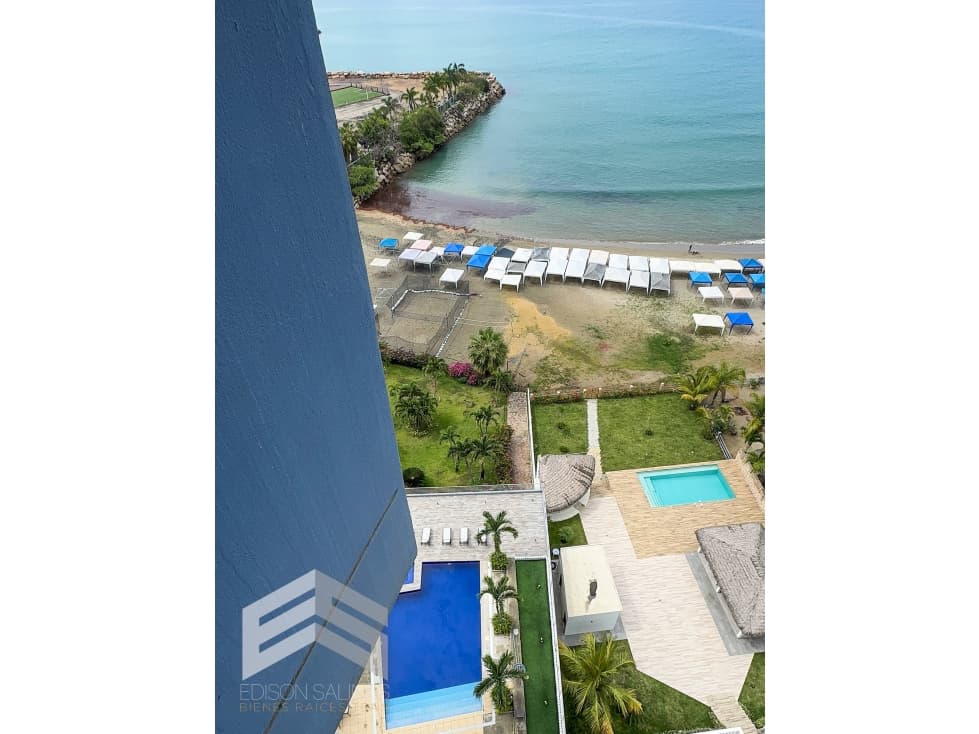 ¡Tu Refugio de Lujo Frente al Mar en Punta Blanca, Salinas! - 1