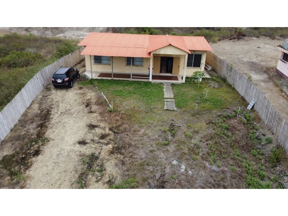 Se vende Casa amoblada con vista al mar Puerto Cayo Ecuador. - 1