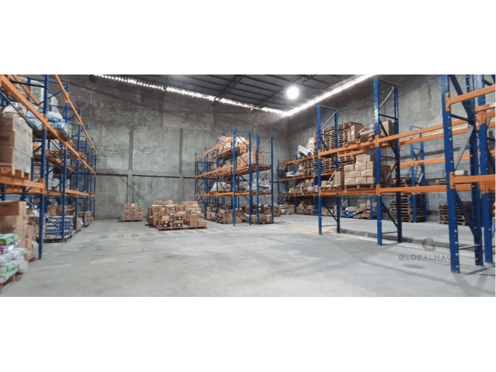 VENDO BODEGA CON GALPON ALTO - 1