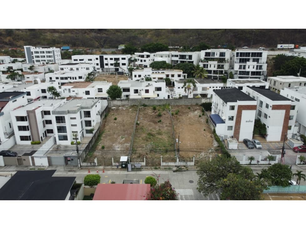 TERRENO EN CEIBOS ATRAS DEL COLEGIO BALANDRA - 1
