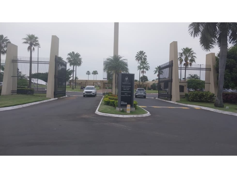 LOTE TRIPLE EN PARQUE LA PAZ - 1
