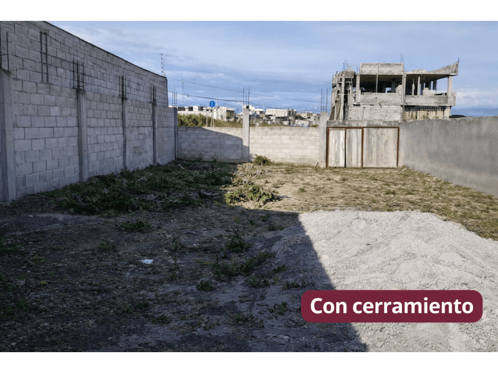 Lote en Venta en Barrio La Pirámide, Calderón Quito Norte - 1