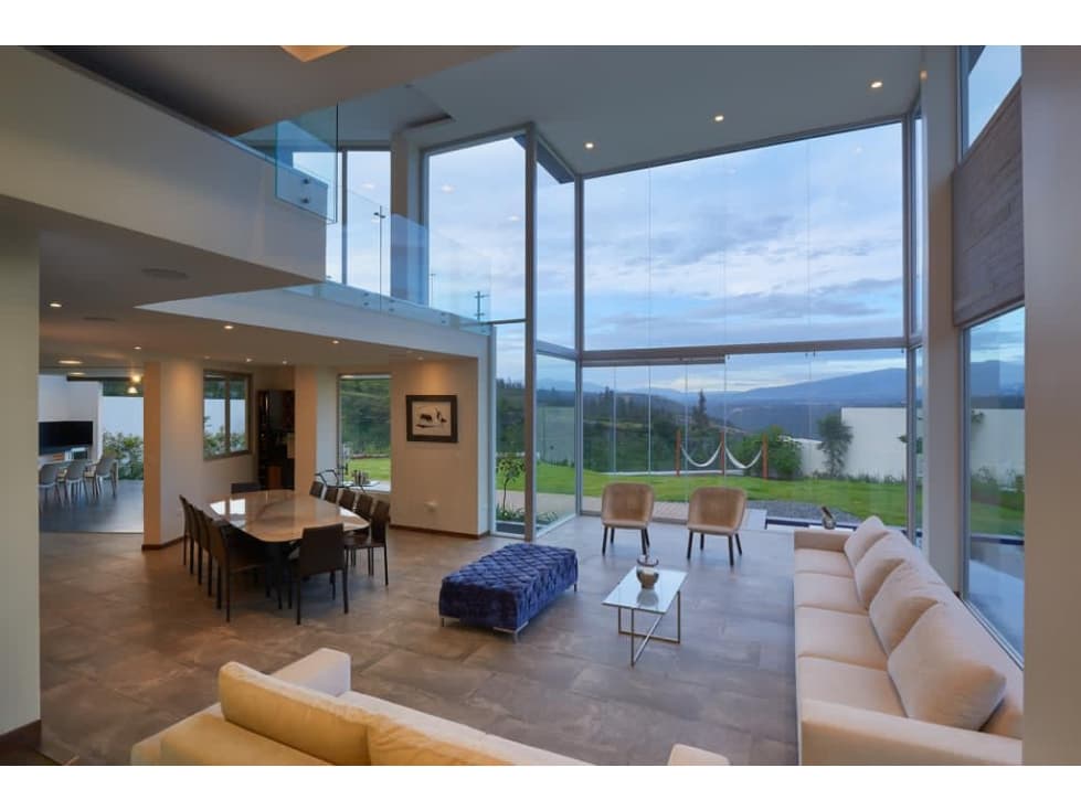Casa Amoblada en Renta en Nayon | Quito, Ecuador - 1