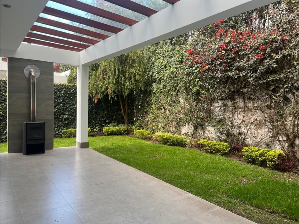 Casa de arriendo Tumbaco La Viña - 1