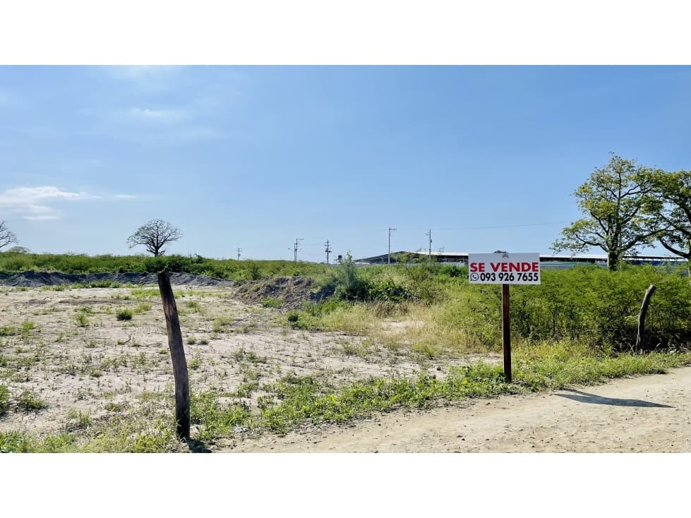 TERRENO INDUSTRIAL EN VENTA EN VÍA MANTA - ROCAFUERTE - 1