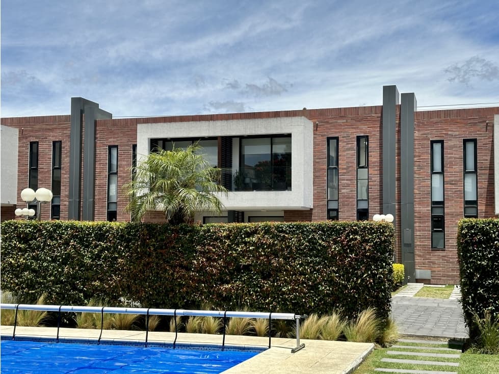 Casa ALQUILER 120m2 Puembo conjunto con generador y piscina - 1