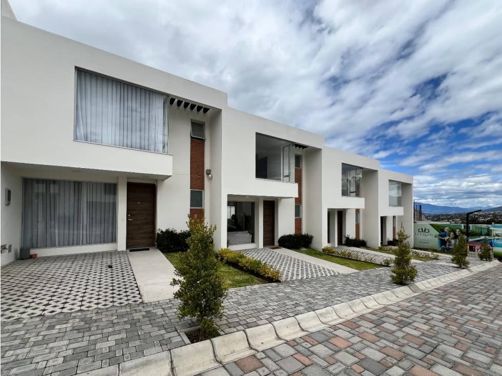 Casa en Venta en Calderon Credito Vip $79.900 AN - 1
