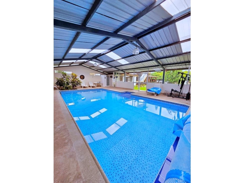 Quinta Vacacional en Venta en Puembo Sector Hacienda Nápoles - 1